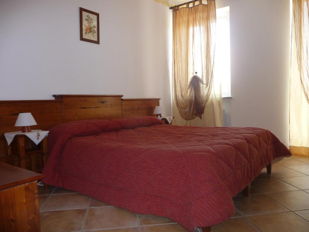 הוילה Monteu Roero Agriturismo Cascina Vrona מראה חיצוני תמונה