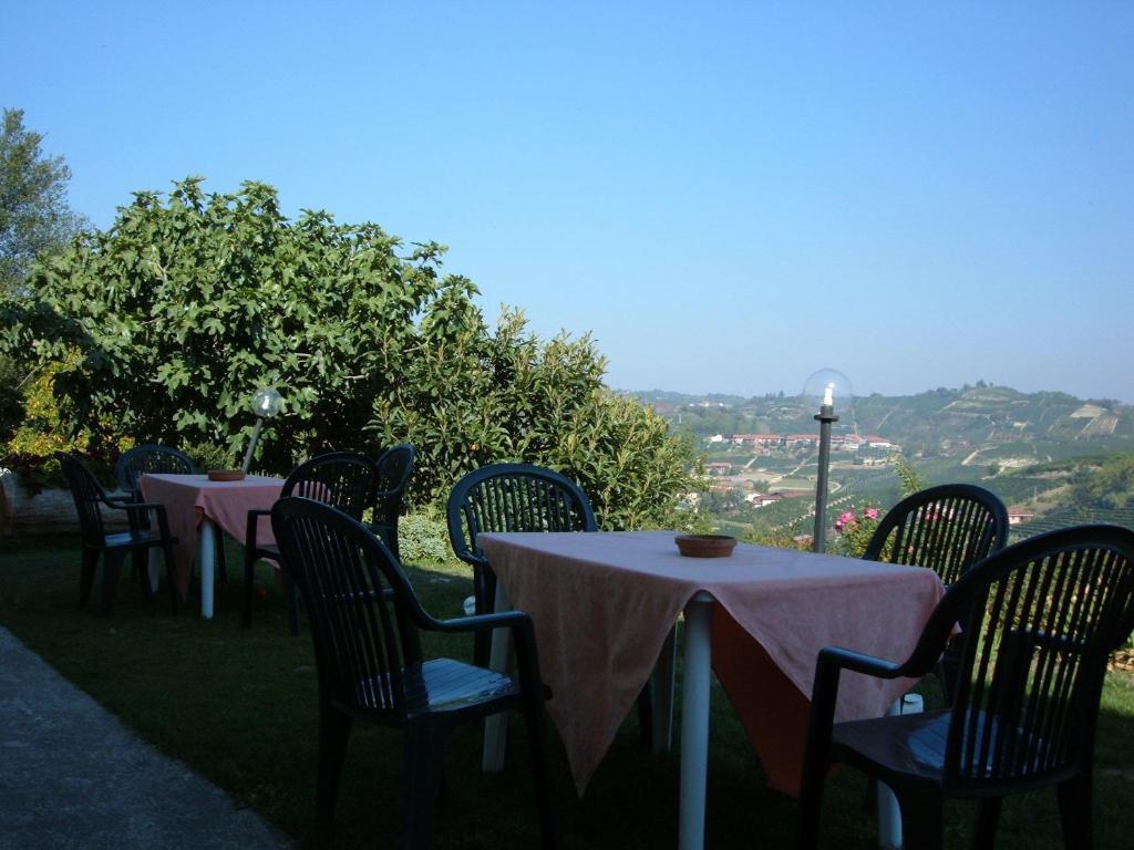 הוילה Monteu Roero Agriturismo Cascina Vrona מראה חיצוני תמונה