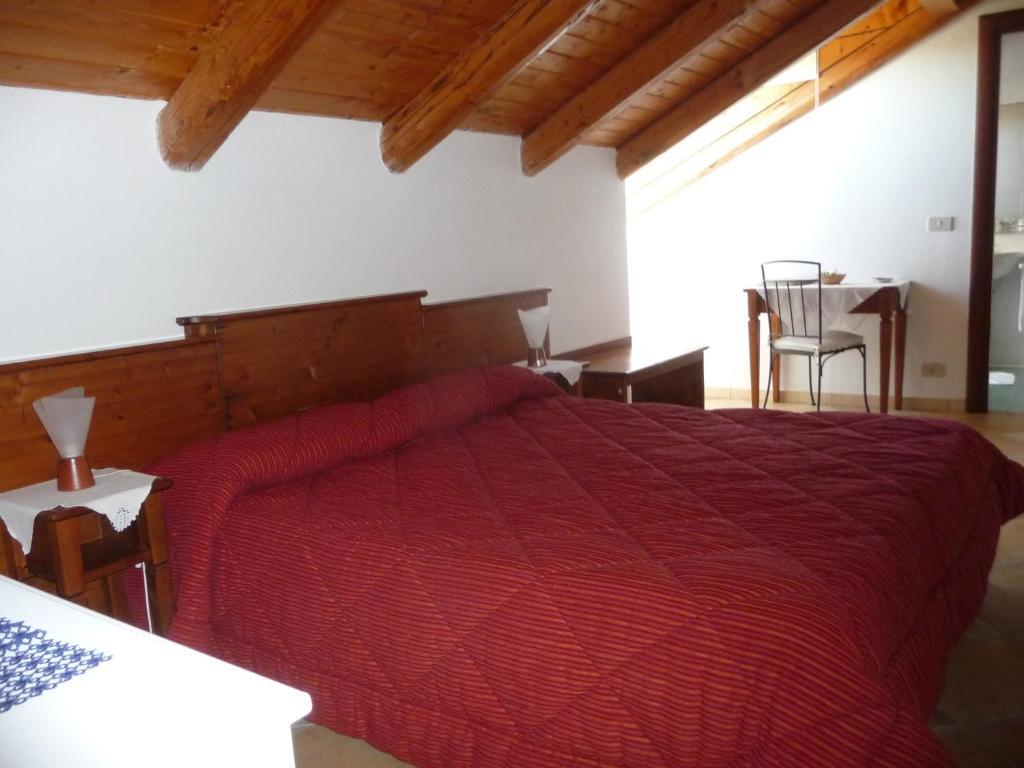 הוילה Monteu Roero Agriturismo Cascina Vrona מראה חיצוני תמונה